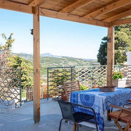 Апартаменты Cozy Studio In Dafnes Near To Heraklion Dhafnes Экстерьер фото